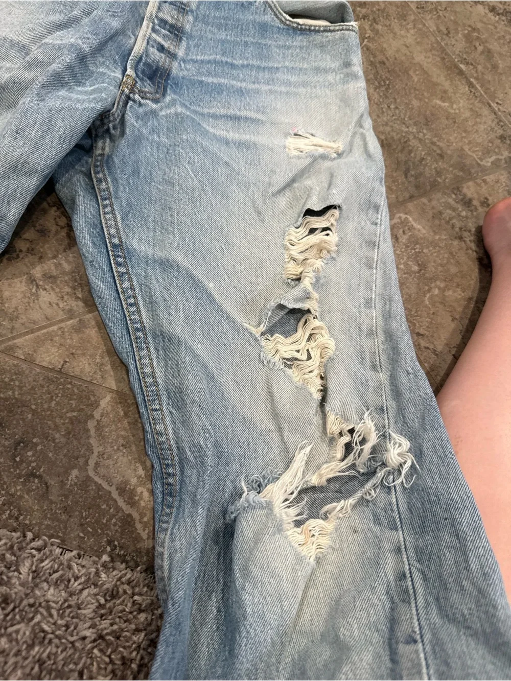🤍Light Blue Distressed Men’s 501 XX Levi’s button fly Jeans made in Colombia